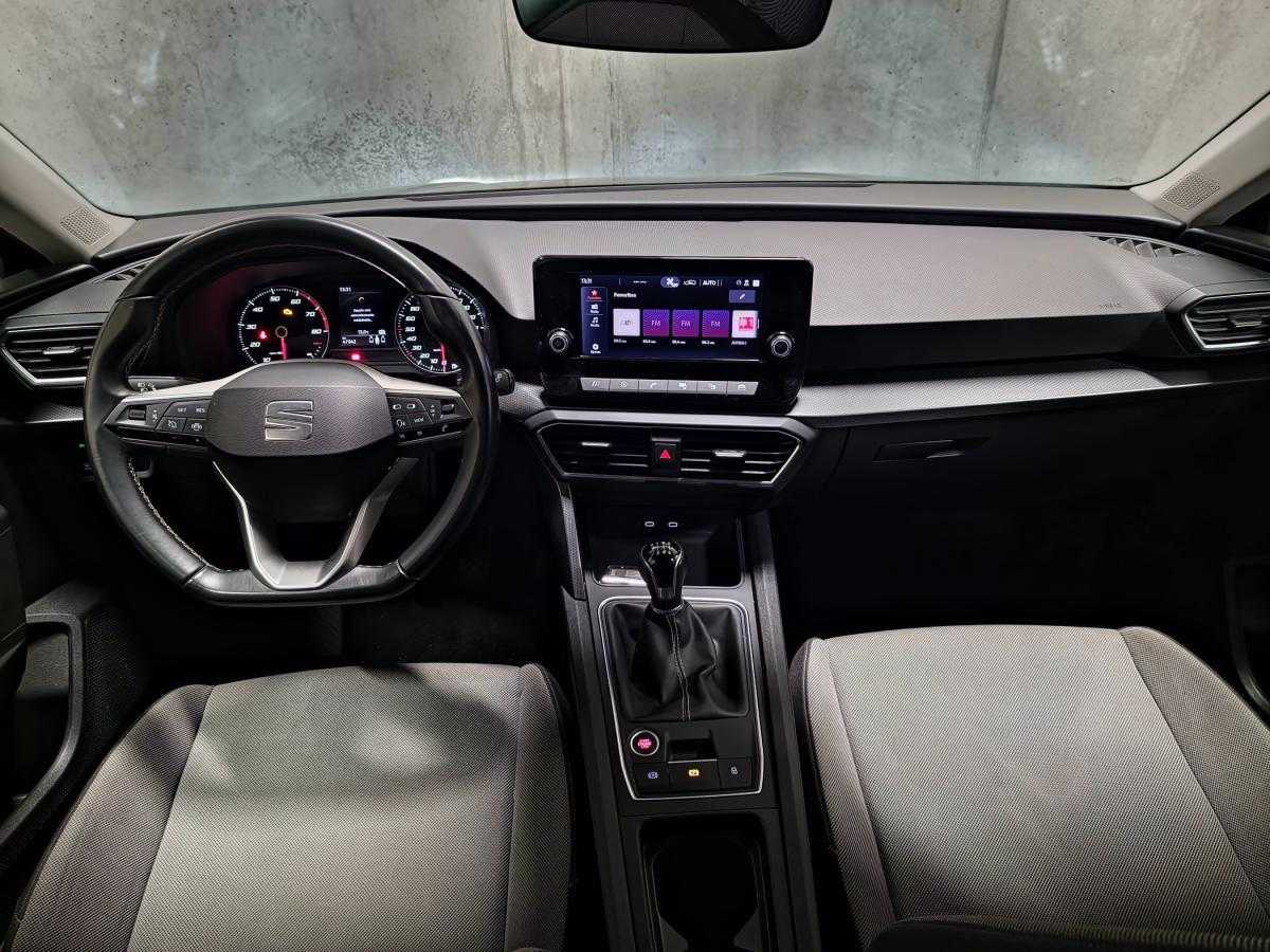 seat-leon-st-2023-gasolina-999cc