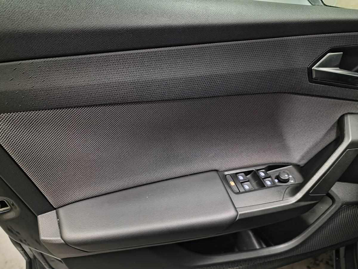 seat-leon-2023-diesel-1968cc