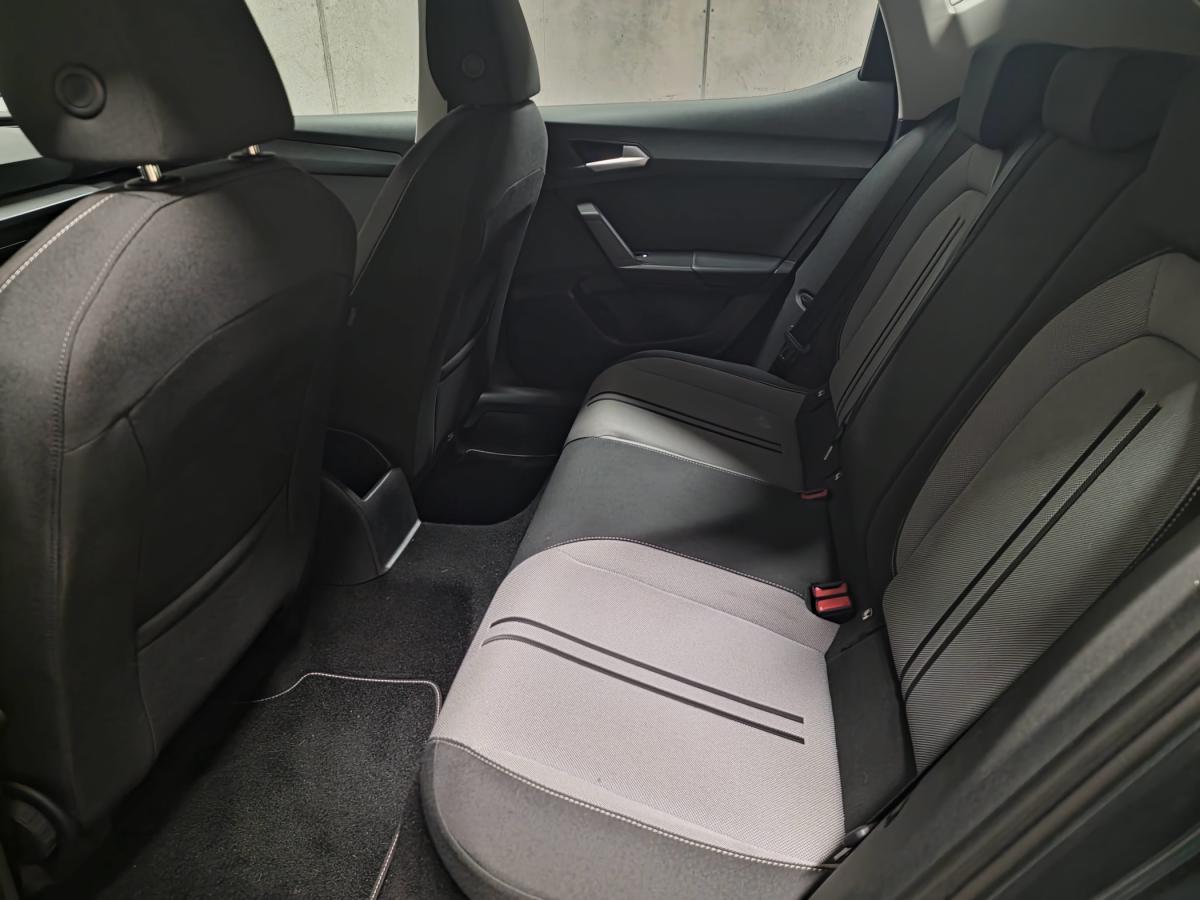 seat-leon-2023-diesel-1968cc