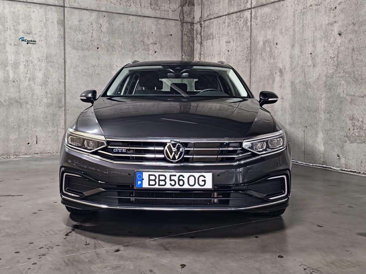 volkswagen-passat-variant-2023-hibrido-a-gasolina-1395cc