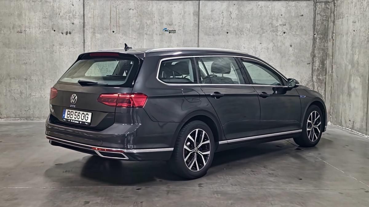 volkswagen-passat-variant-2023-hibrido-a-gasolina-1395cc