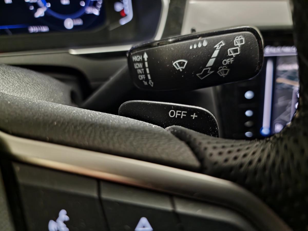 volkswagen-passat-variant-2023-hibrido-a-gasolina-1395cc
