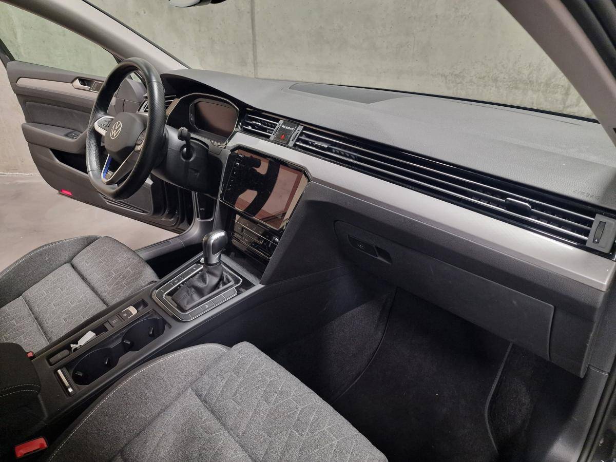 volkswagen-passat-variant-2023-hibrido-a-gasolina-1395cc