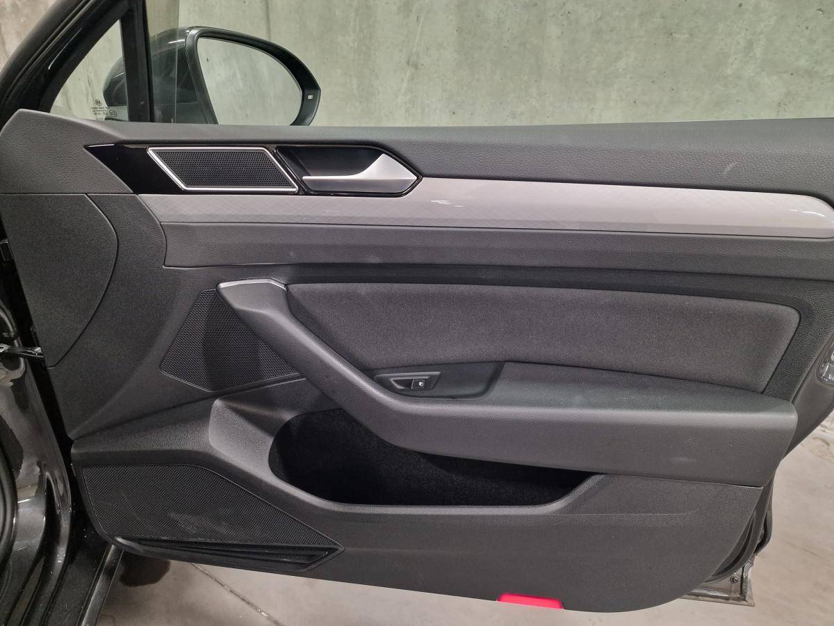 volkswagen-passat-variant-2023-hibrido-a-gasolina-1395cc