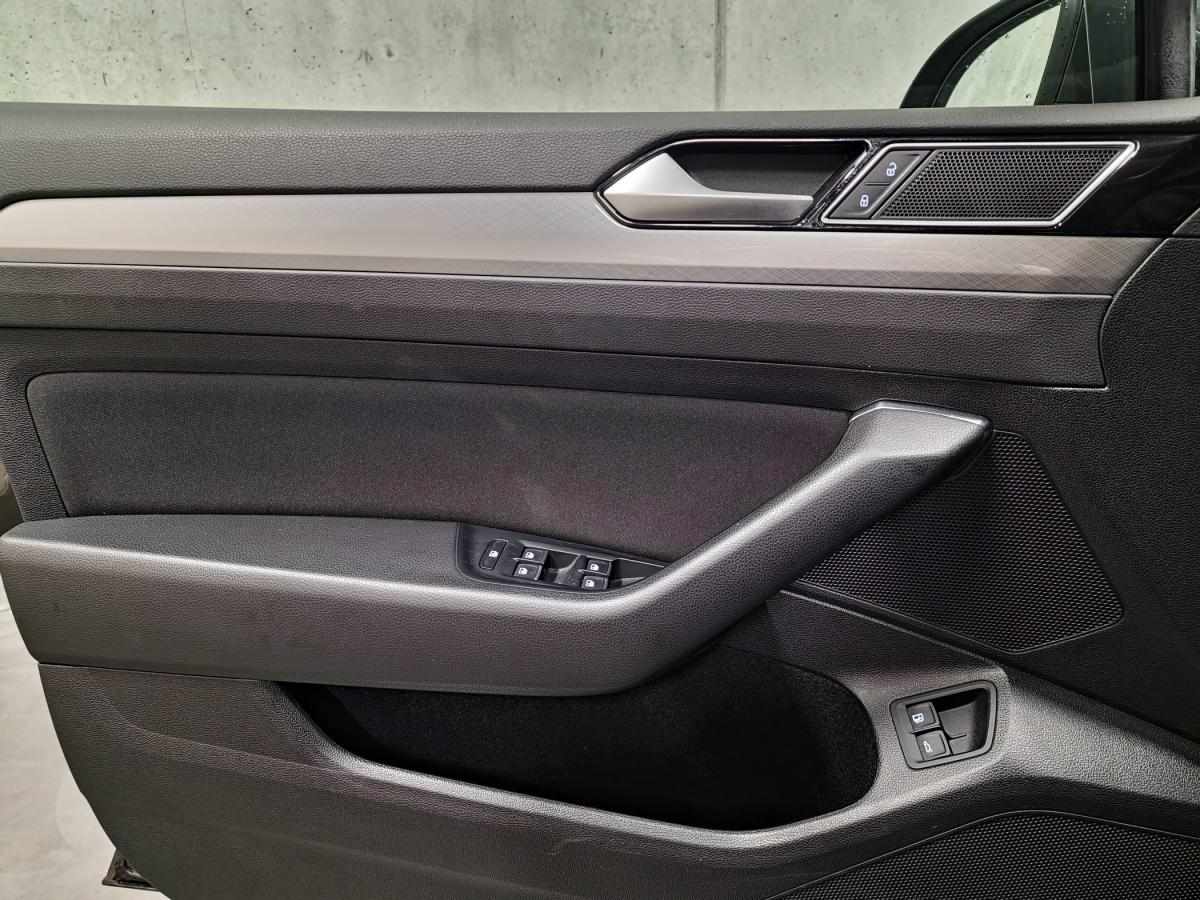 volkswagen-passat-variant-2023-hibrido-a-gasolina-1395cc