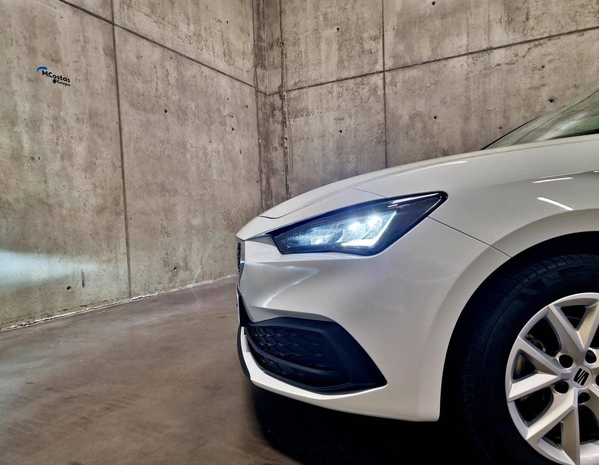 seat-leon-st-2023-gasolina-999cc