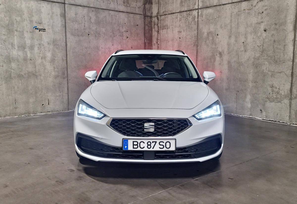 seat-leon-st-2023-gasolina-999cc