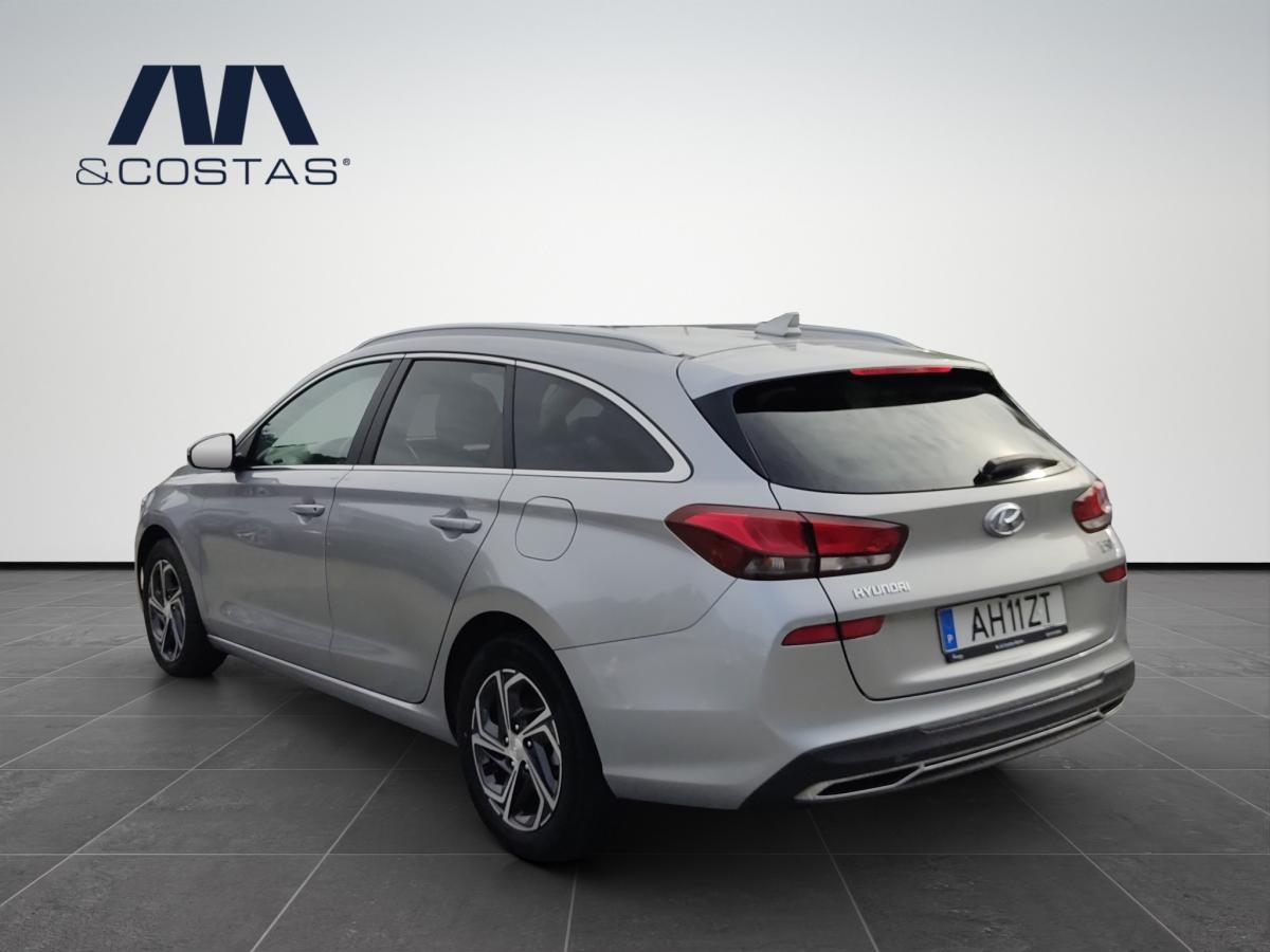 hyundai-i30-sw-2021-diesel-1598cc