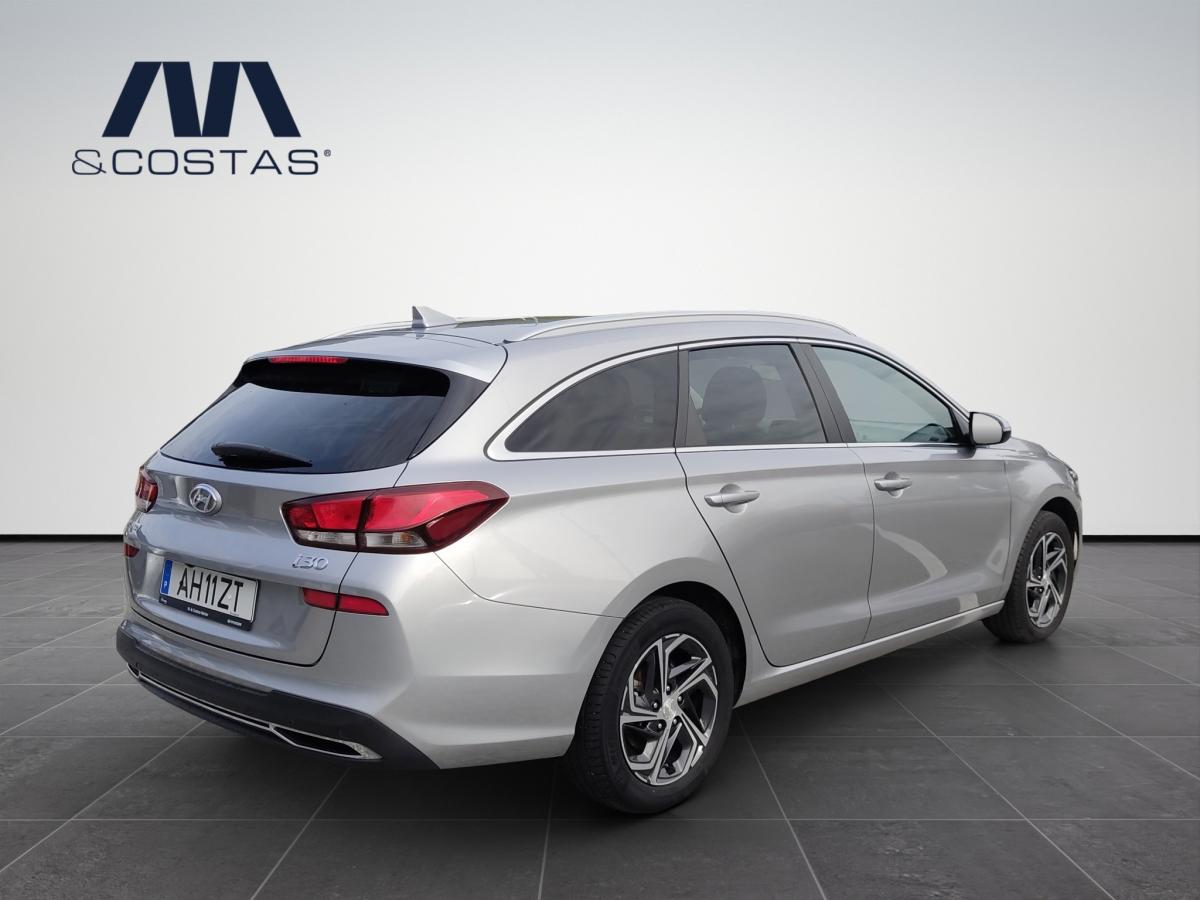 hyundai-i30-sw-2021-diesel-1598cc