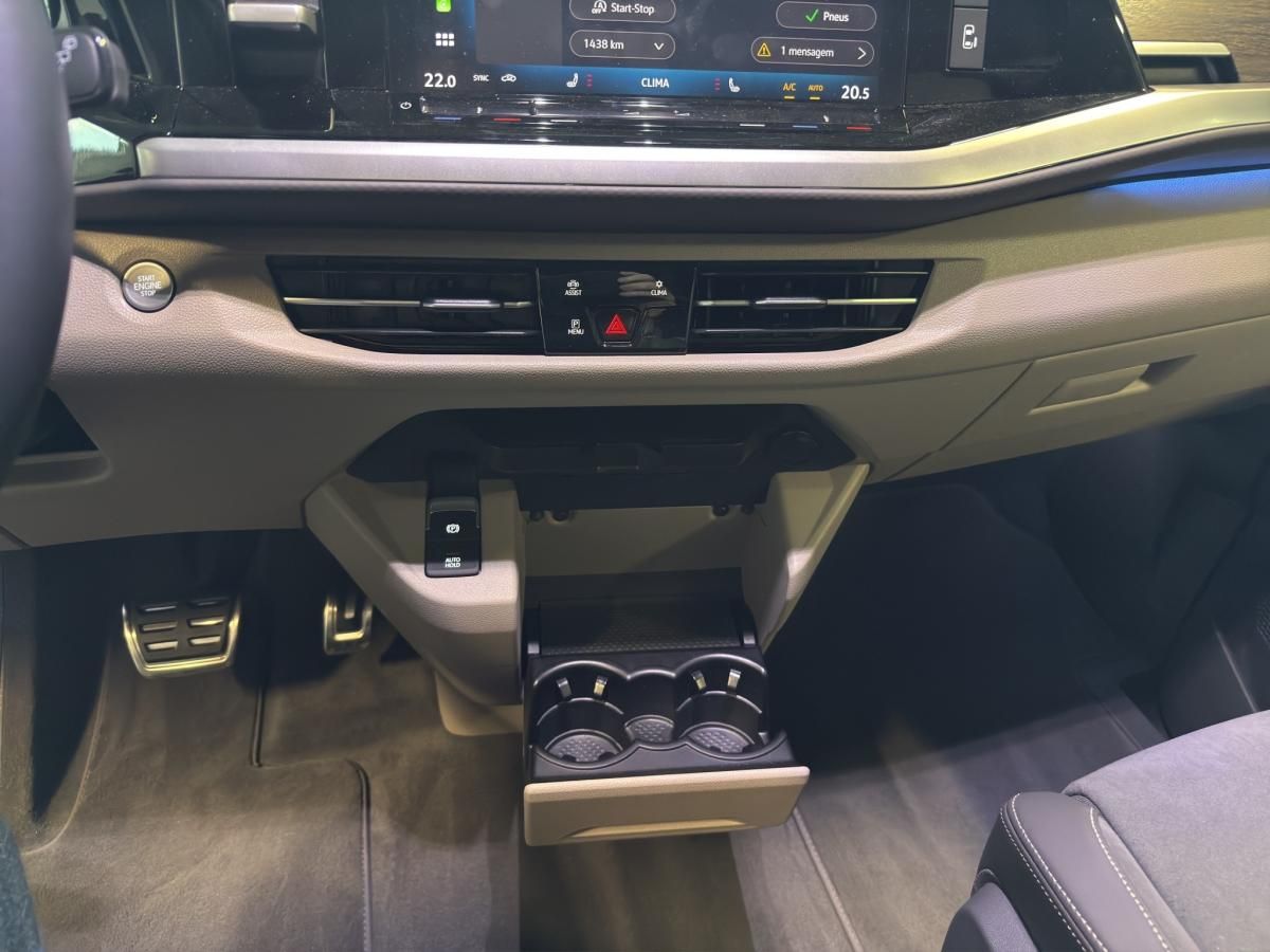 volkswagen-multivan-2026-diesel-1968cc