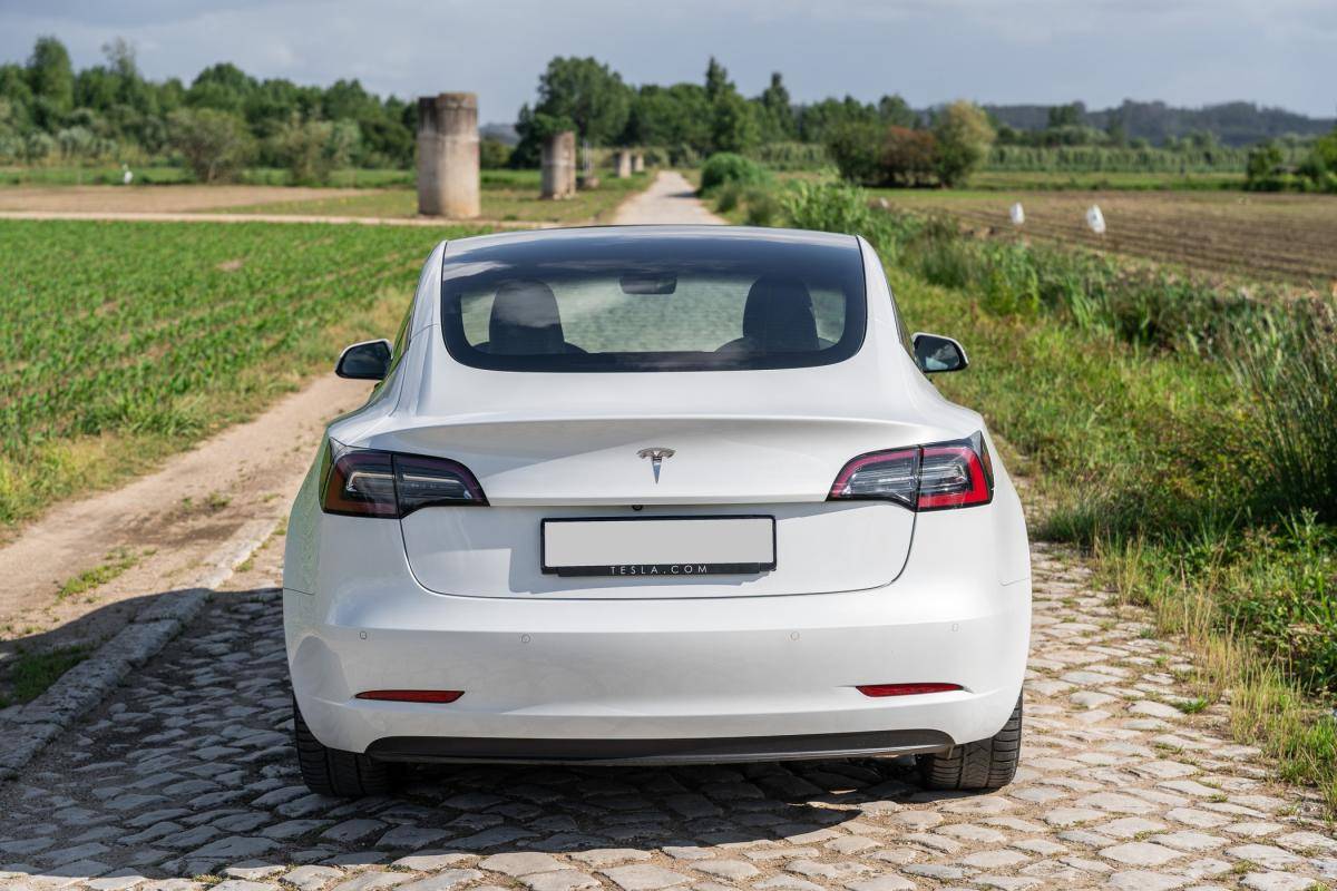 tesla-model-3-2022-eletrico-0cc