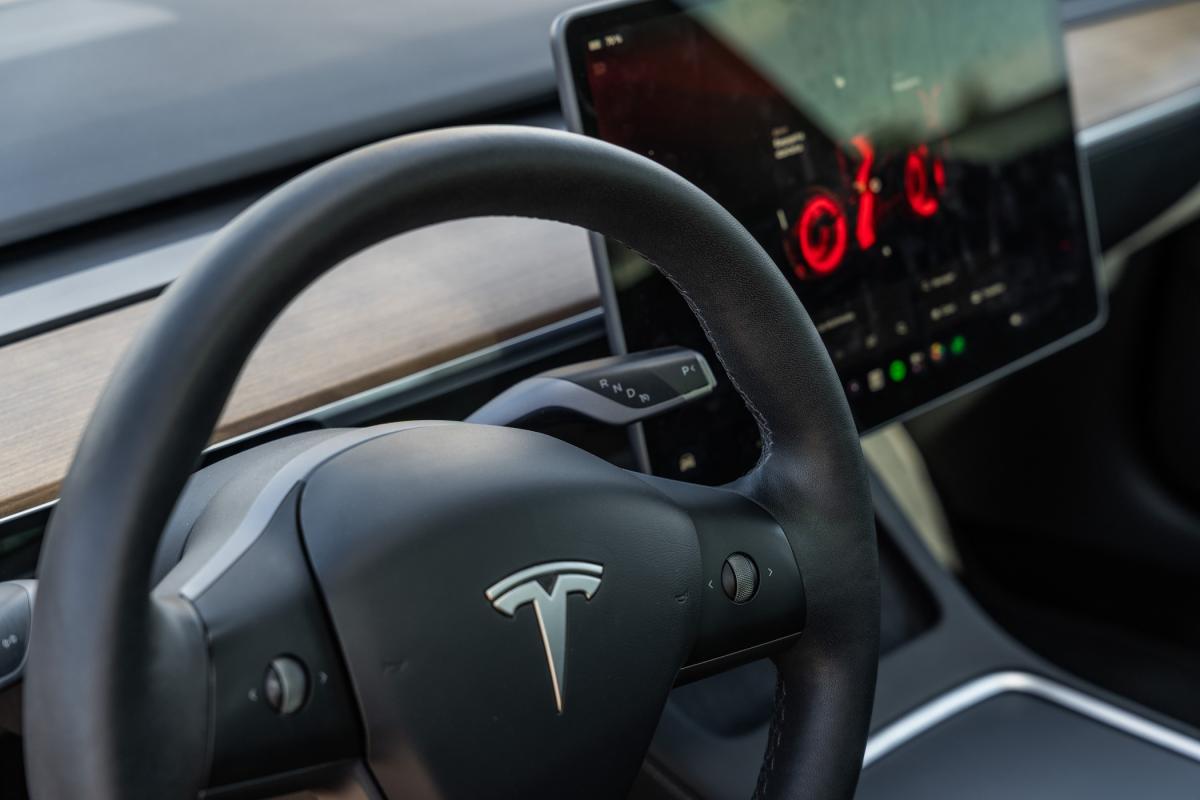 tesla-model-3-2022-eletrico-0cc