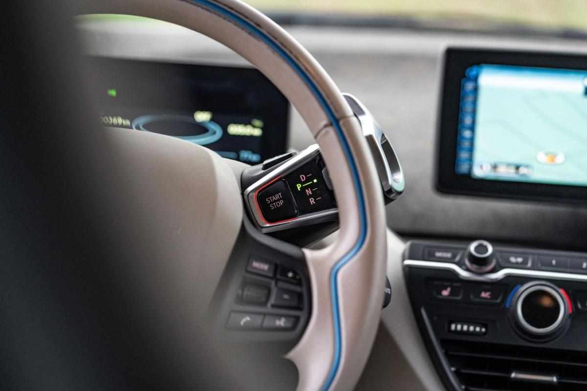 bmw-i3-2014-eletrico-500cc