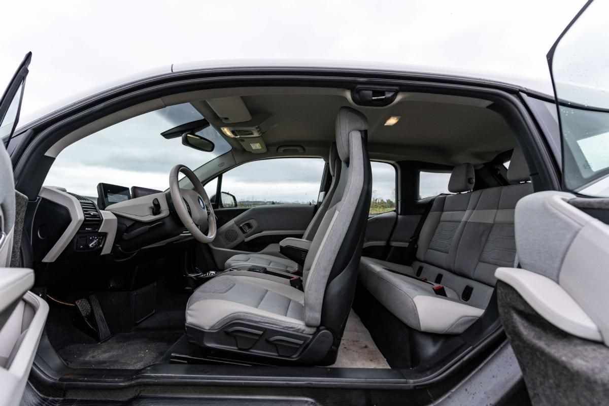 bmw-i3-2014-eletrico-500cc