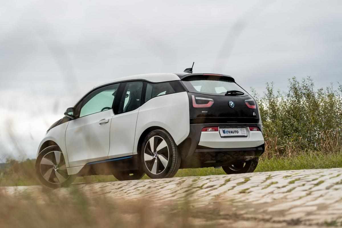 bmw-i3-2014-eletrico-500cc