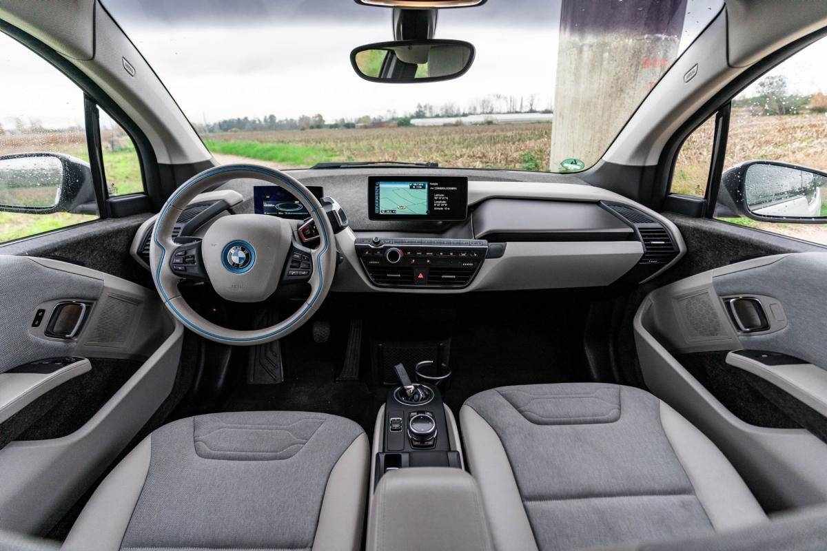 bmw-i3-2014-eletrico-500cc