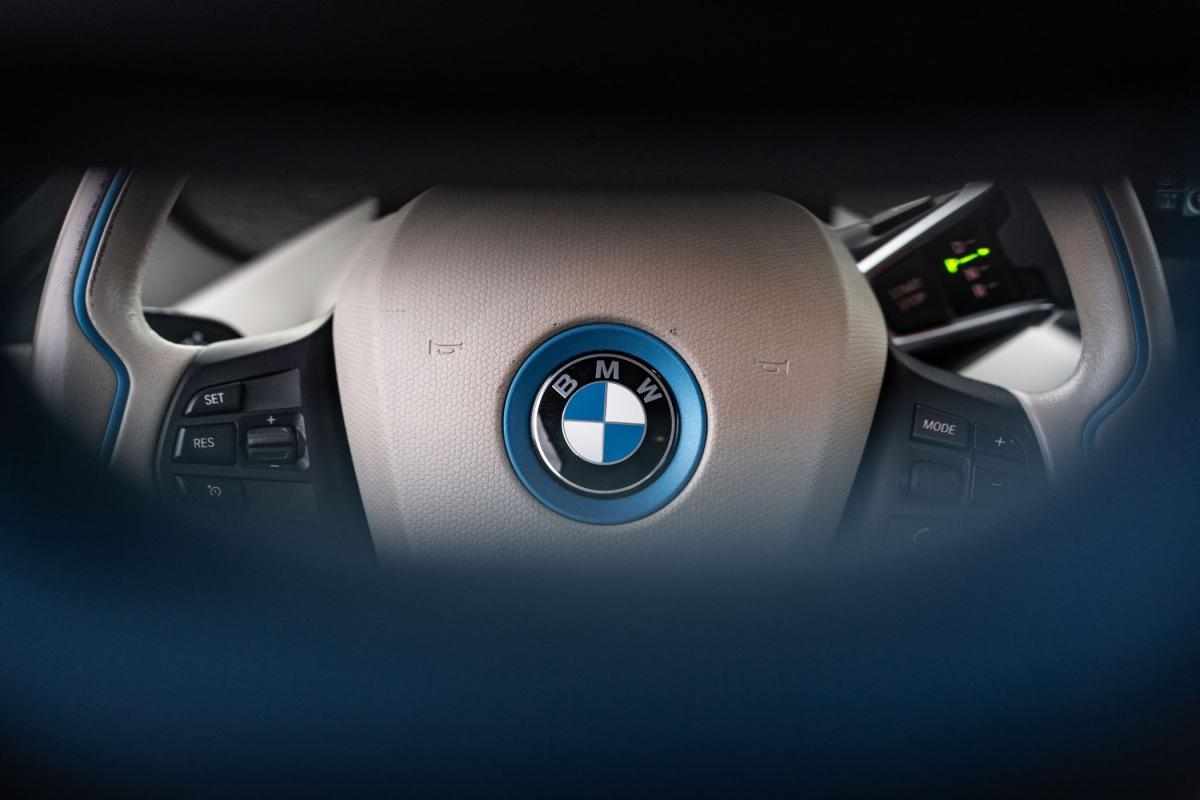 bmw-i3-2014-eletrico-500cc