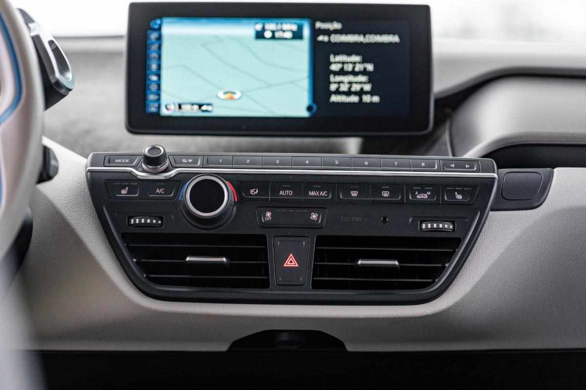 bmw-i3-2014-eletrico-500cc