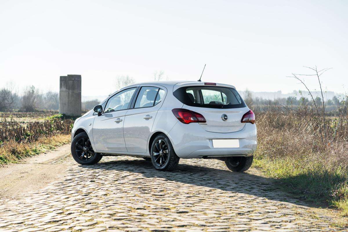 opel-corsa-2016-gpl-1398cc