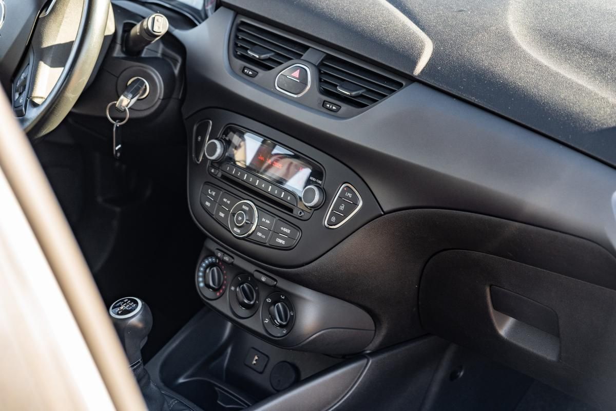 opel-corsa-2016-gpl-1398cc