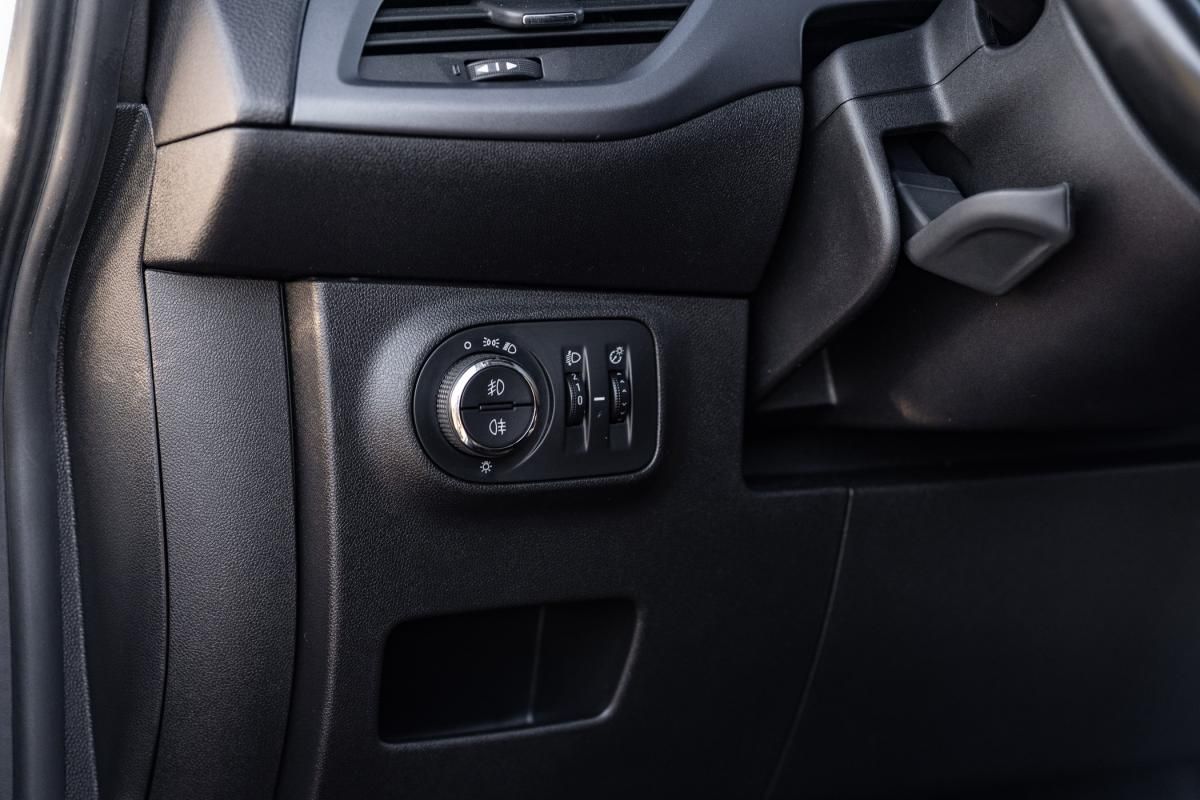 opel-corsa-2016-gpl-1398cc