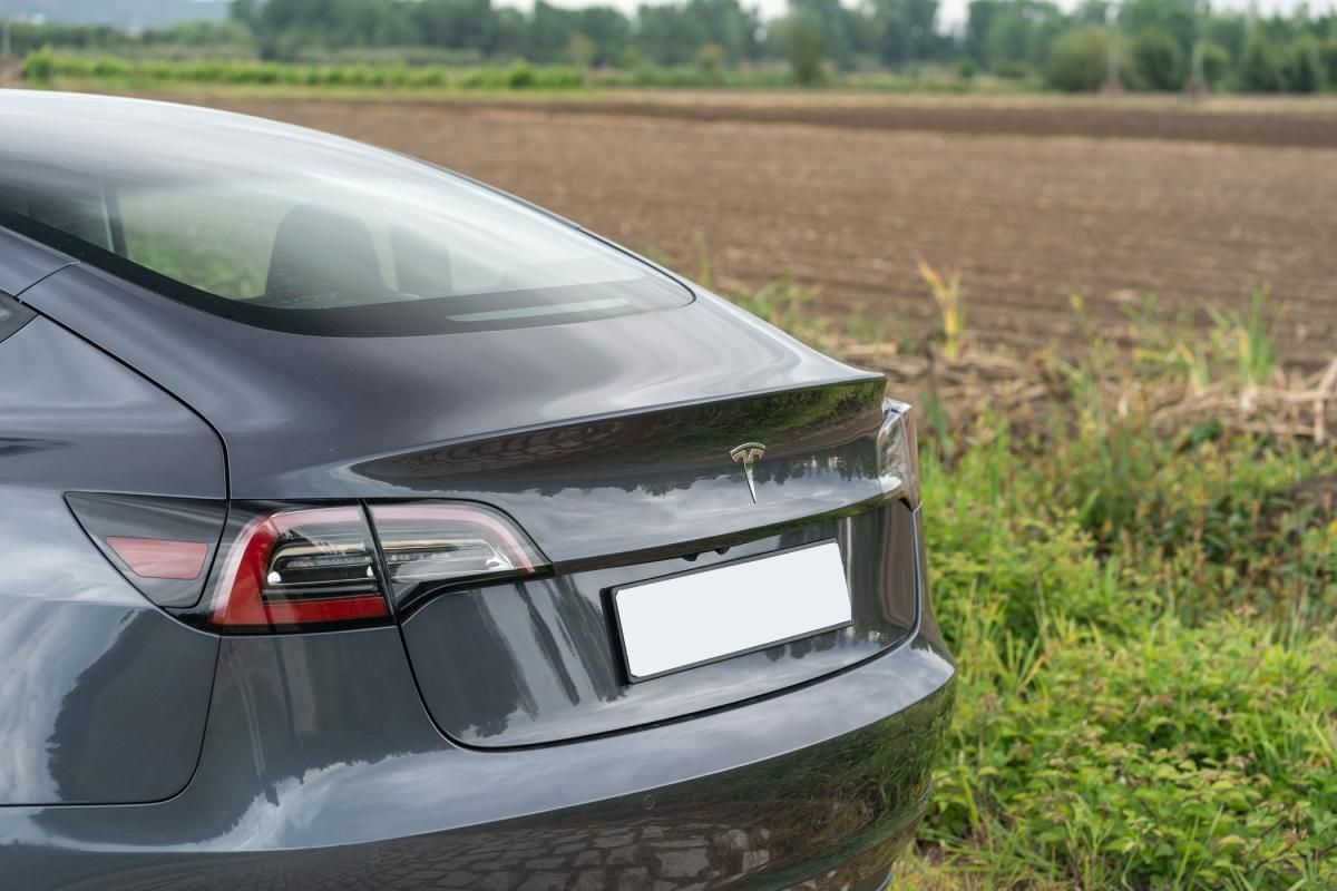 tesla-model-3-2022-eletrico-500cc
