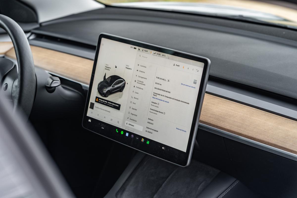 tesla-model-3-2022-eletrico-500cc
