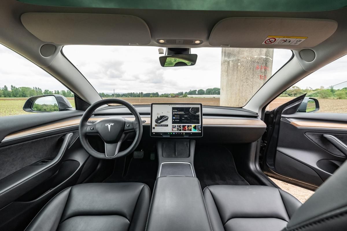 tesla-model-3-2022-eletrico-500cc