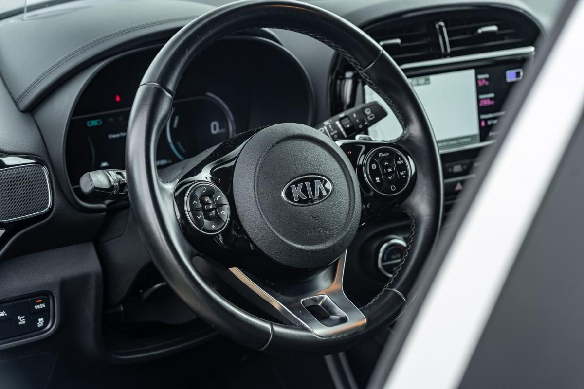 kia-soul-2021-eletrico-500cc
