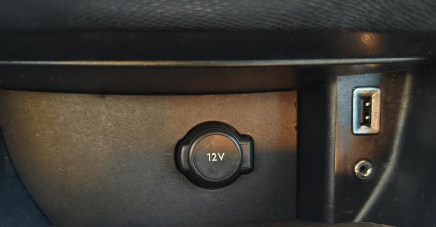peugeot-308-sw-2014-diesel-1560cc