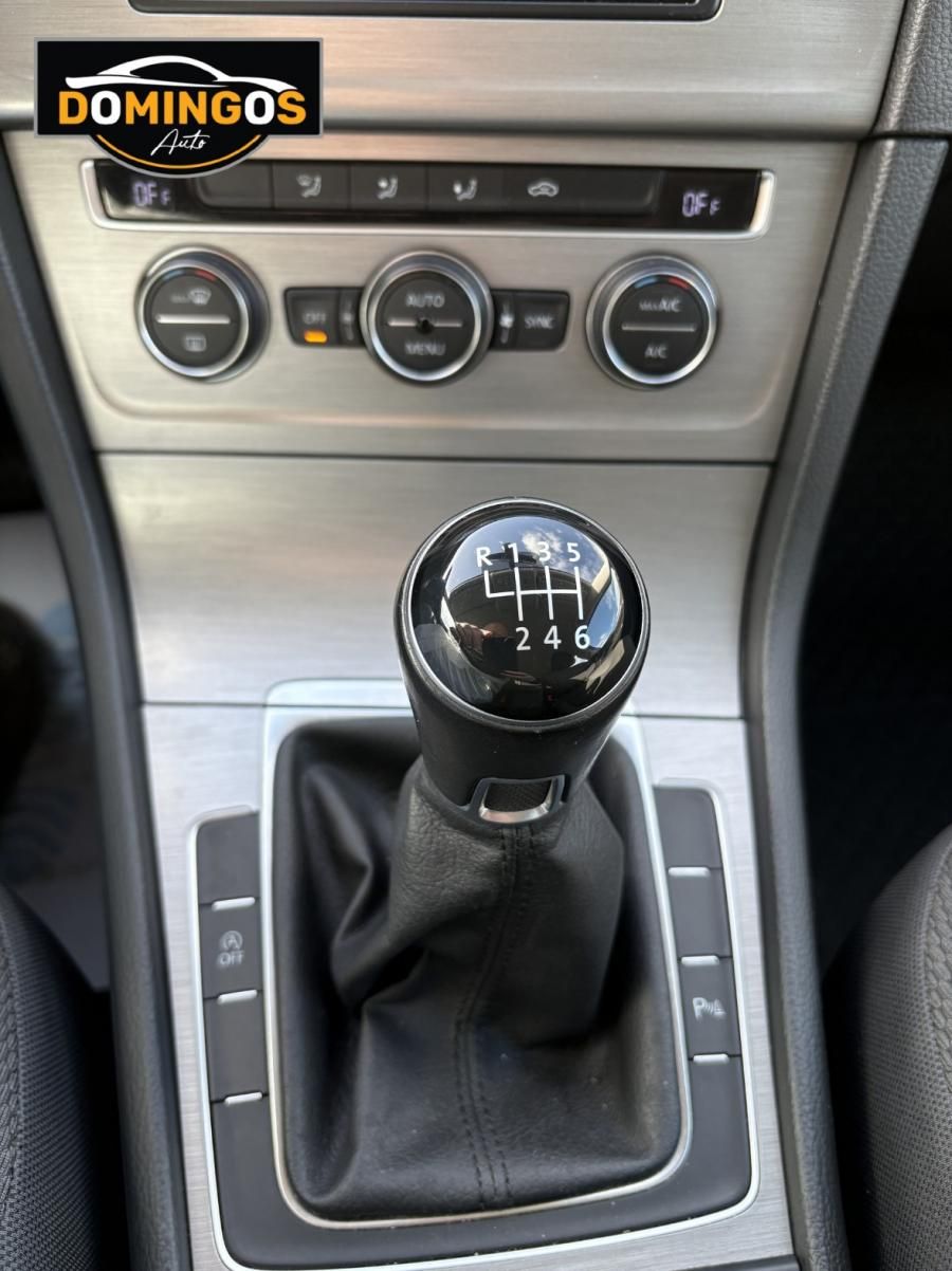 volkswagen-golf-variant-2015-diesel-1598cc