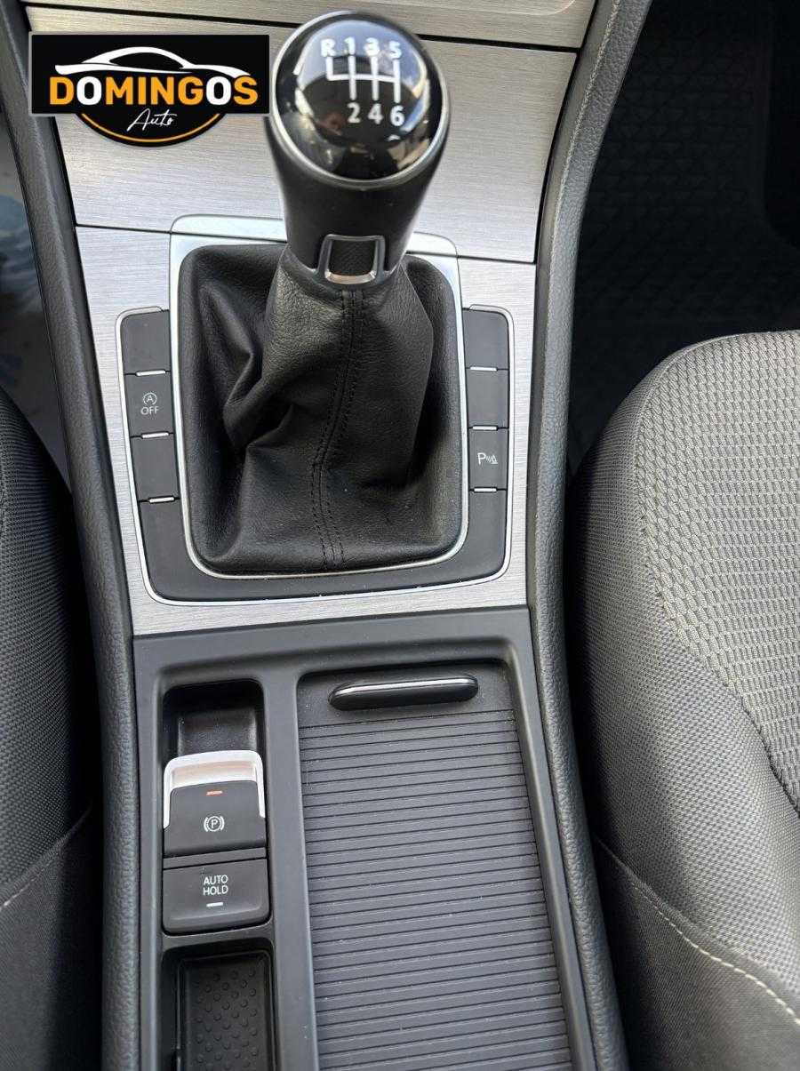 volkswagen-golf-variant-2015-diesel-1598cc