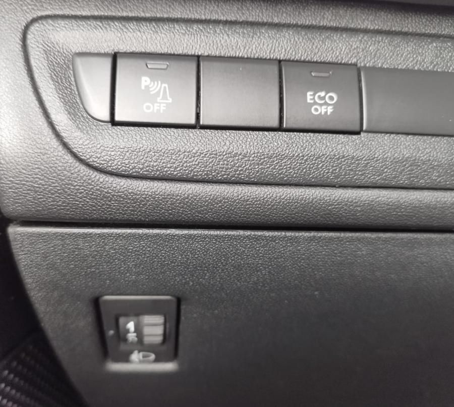 peugeot-208-2018-diesel-1499cc