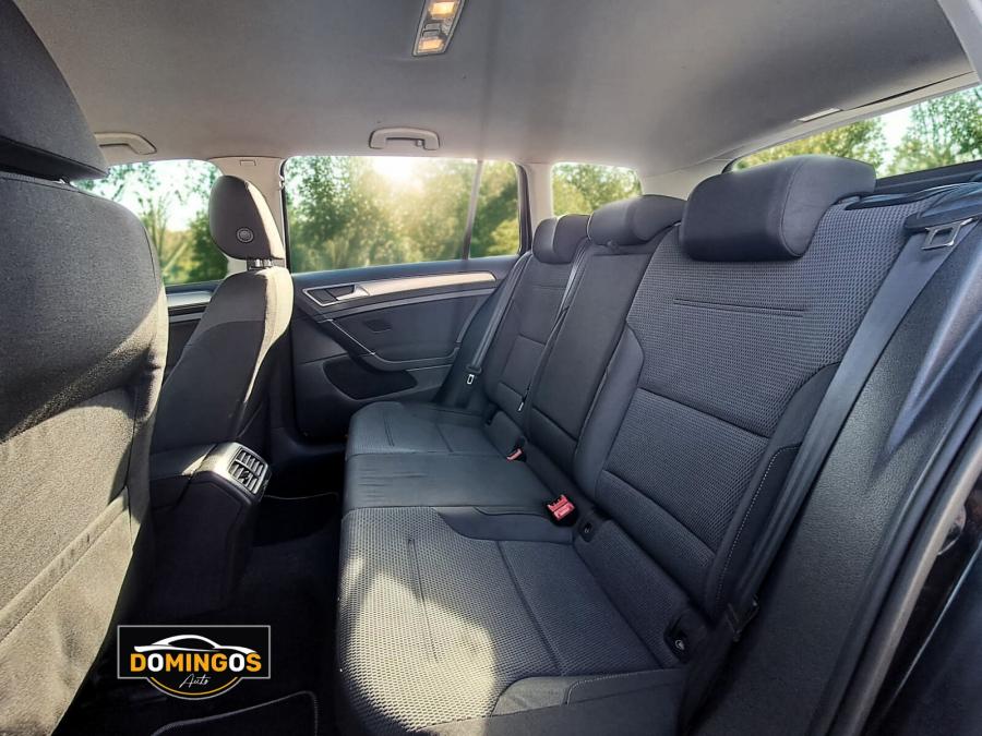 volkswagen-golf-variant-2015-diesel-1598cc