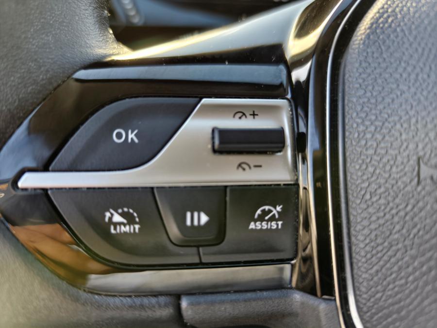 peugeot-308-2023-gasolina-1199cc