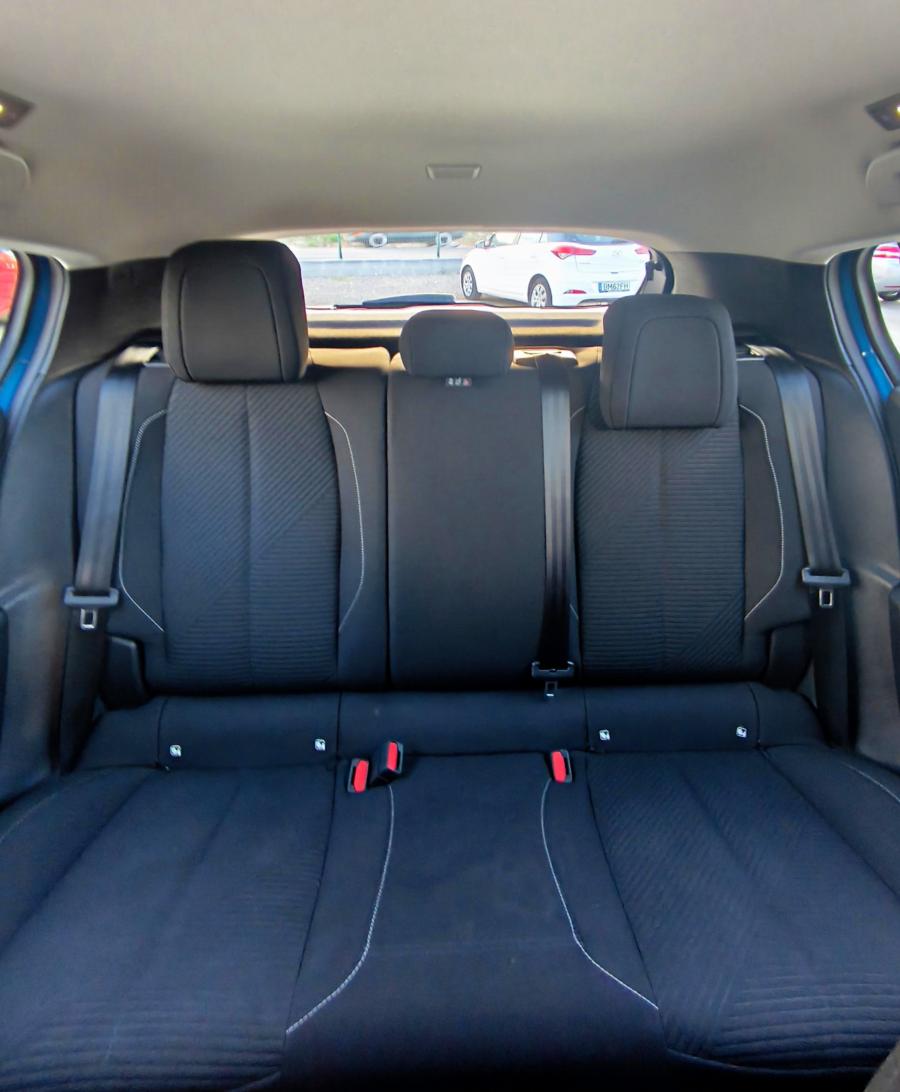 peugeot-308-2023-gasolina-1199cc