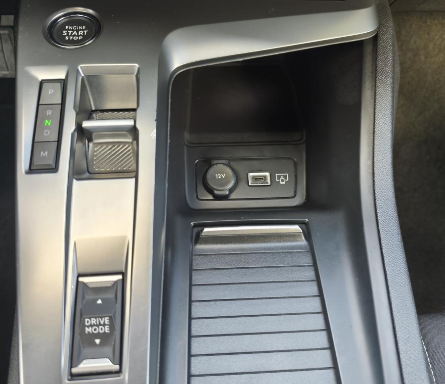 peugeot-308-2023-gasolina-1199cc