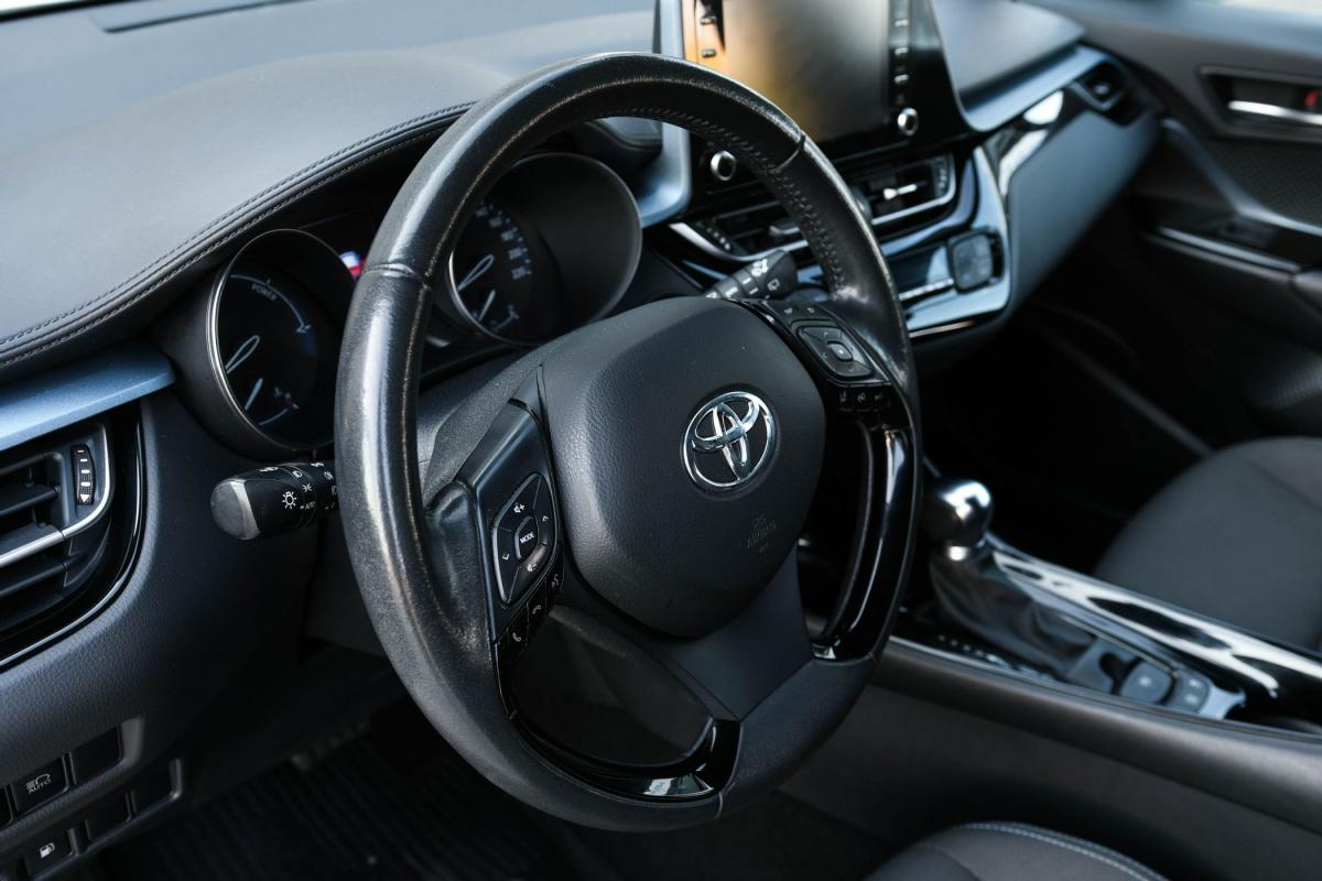 toyota-c-hr-2021-hibrido-a-gasolina-1798cc