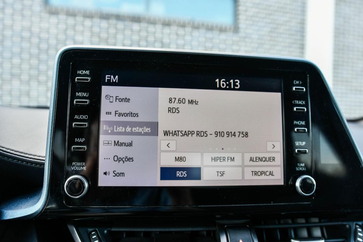 toyota-c-hr-2021-hibrido-a-gasolina-1798cc