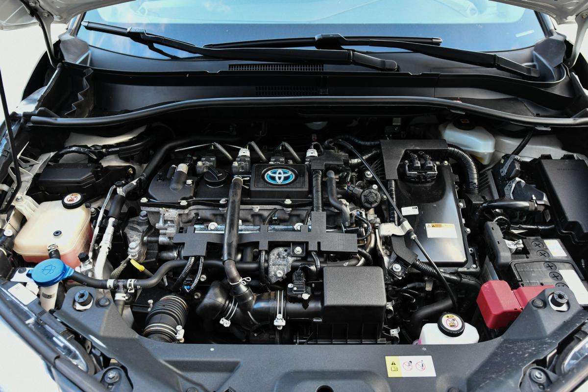 toyota-c-hr-2021-hibrido-a-gasolina-1798cc