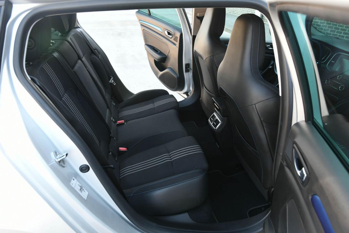 renault-megane-sport-tourer-2019-diesel-1461cc
