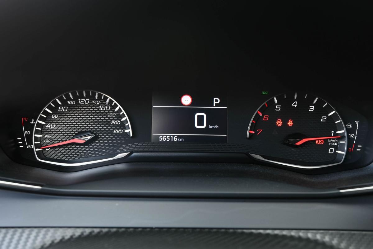 peugeot-208-2022-gasolina-1199cc
