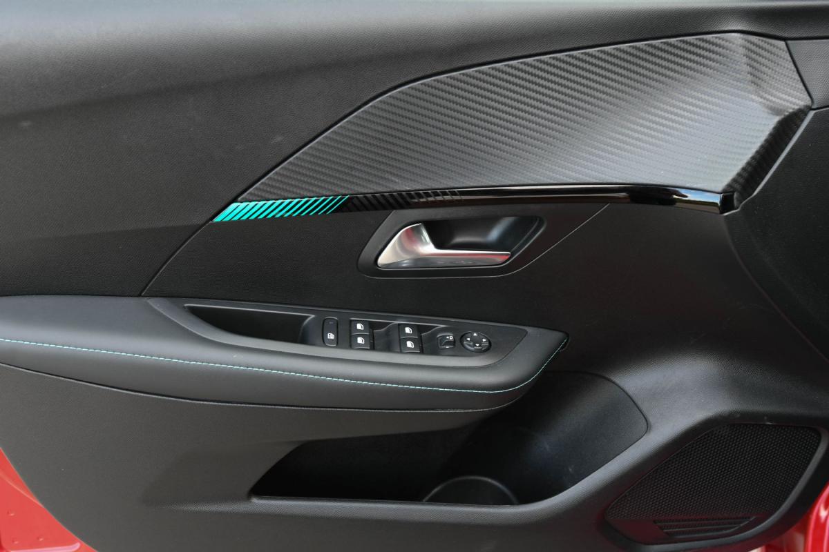 peugeot-208-2022-gasolina-1199cc
