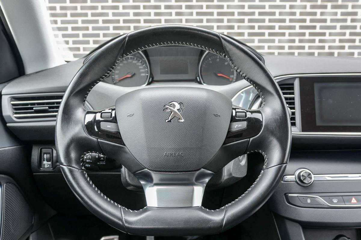 peugeot-308-2015-diesel-1560cc