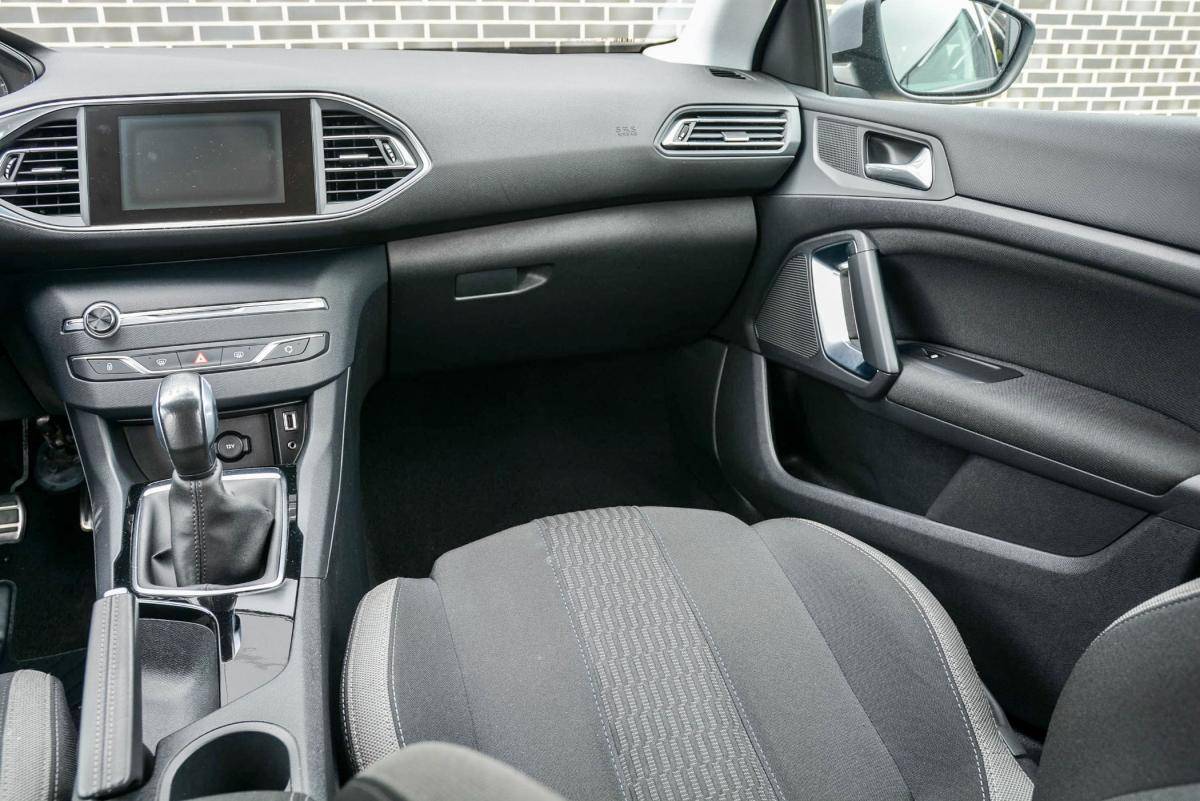peugeot-308-2015-diesel-1560cc