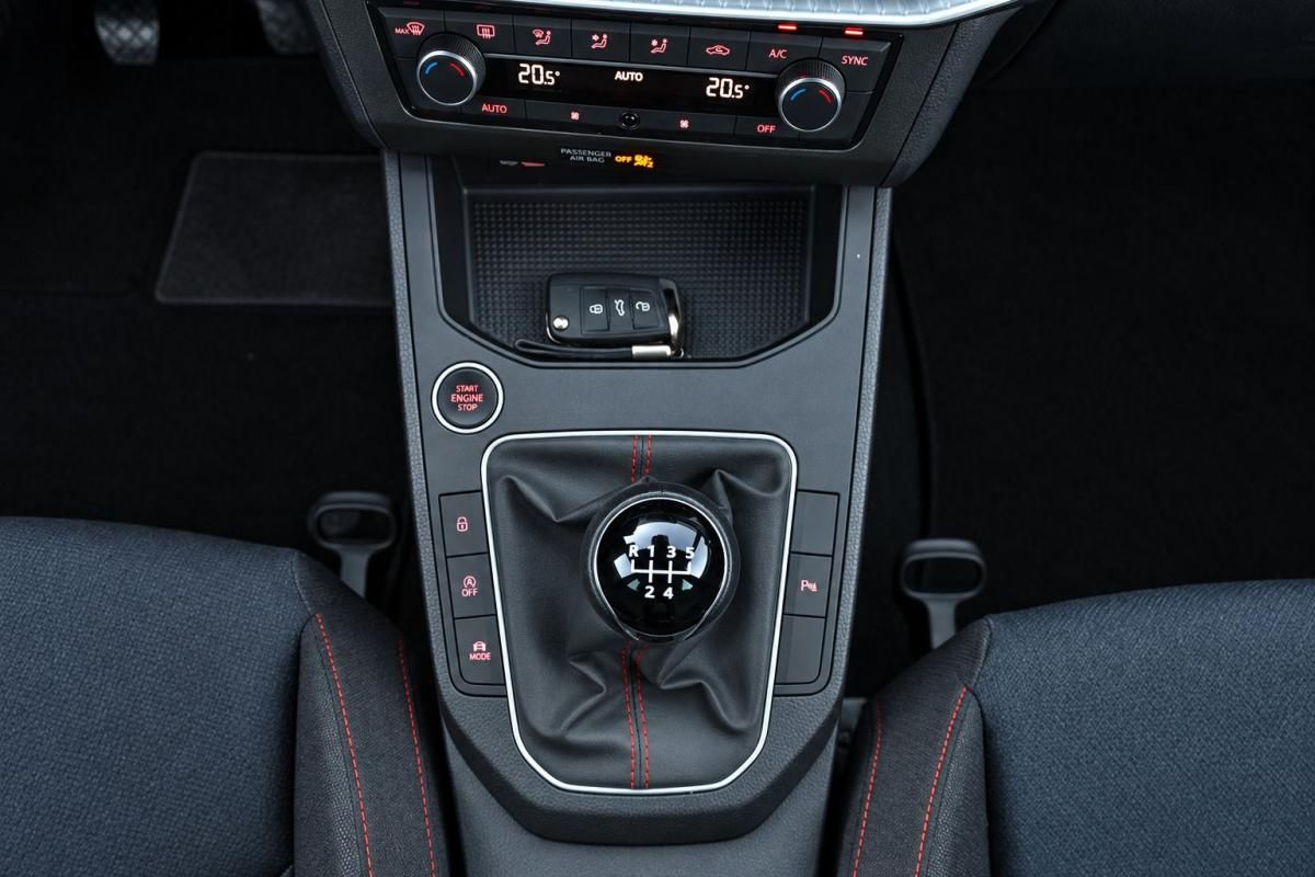 seat-ibiza-2024-gasolina-999cc