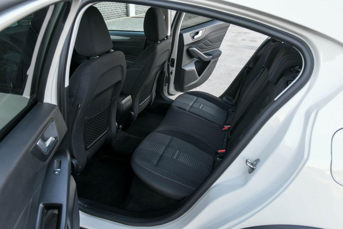 ford-focus-2020-gasolina-998cc