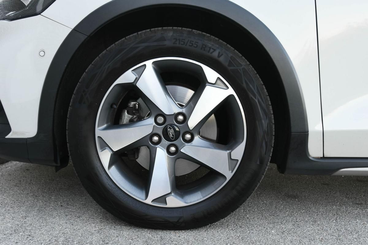 ford-focus-2020-gasolina-998cc