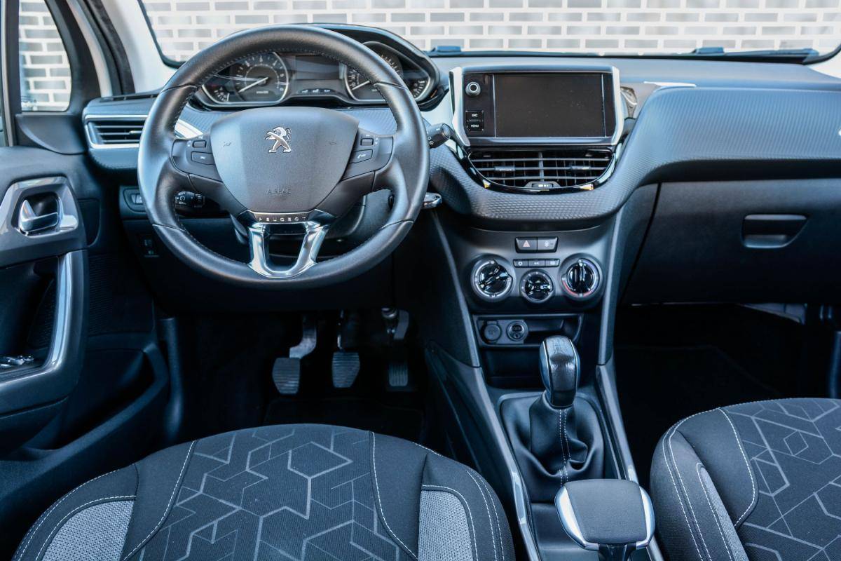 peugeot-2008-2019-diesel-1499cc