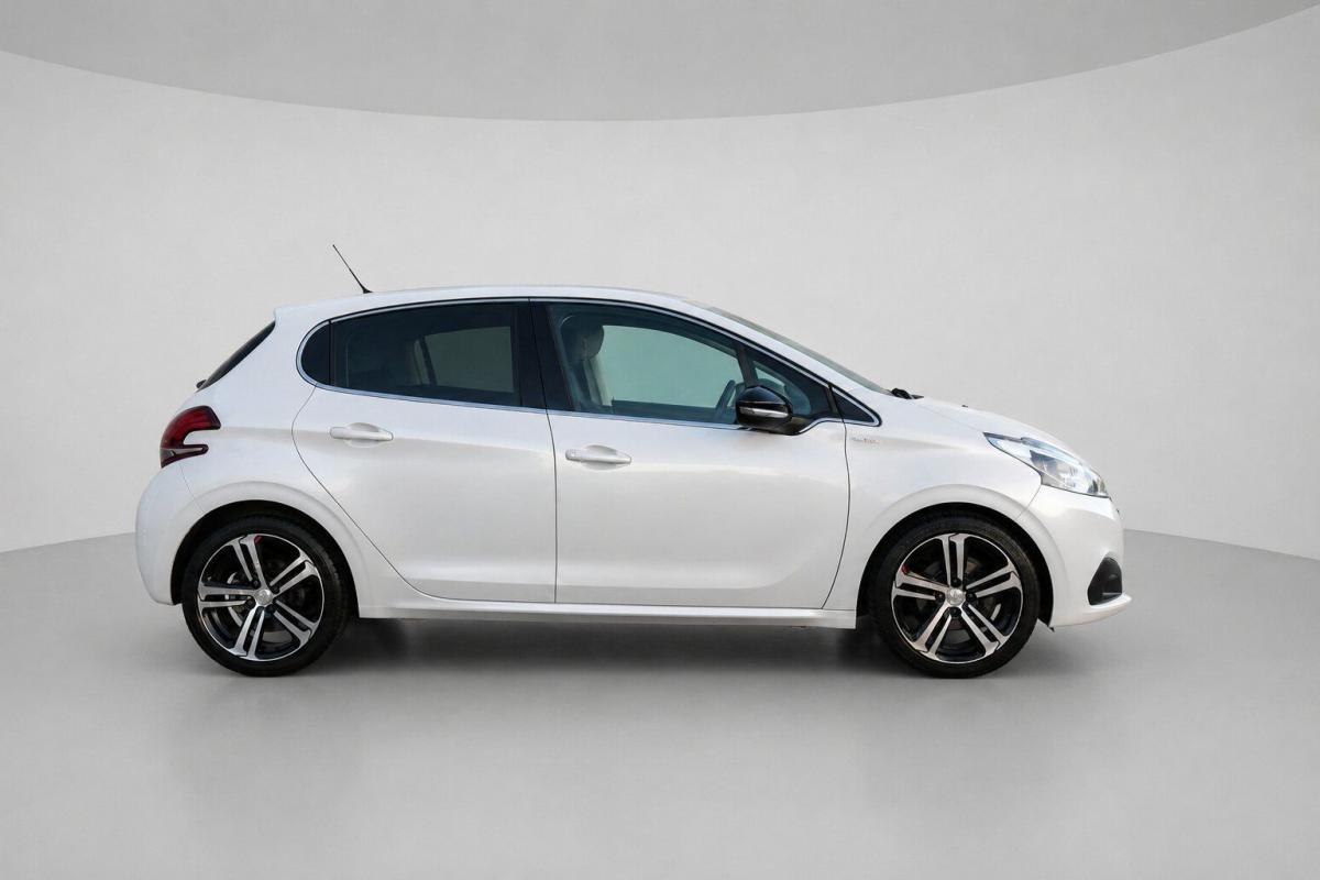 peugeot-208-2016-gasolina-1199cc
